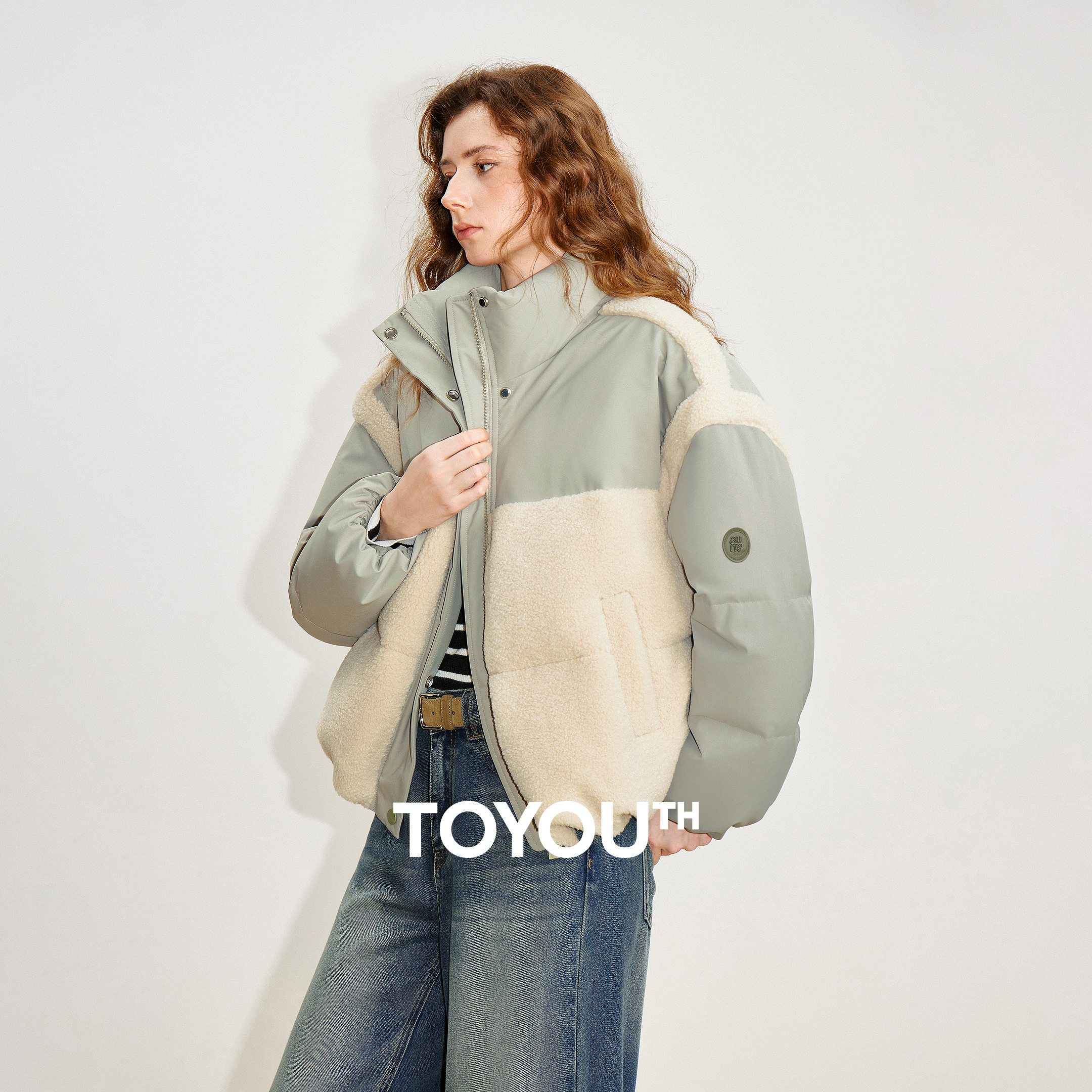 TOYOOUTH 女性ダウンジャケット 2025 冬の新小麦耳フリーススプライシングオックスフォード生地ふわふわ軽量カジュアルアウター