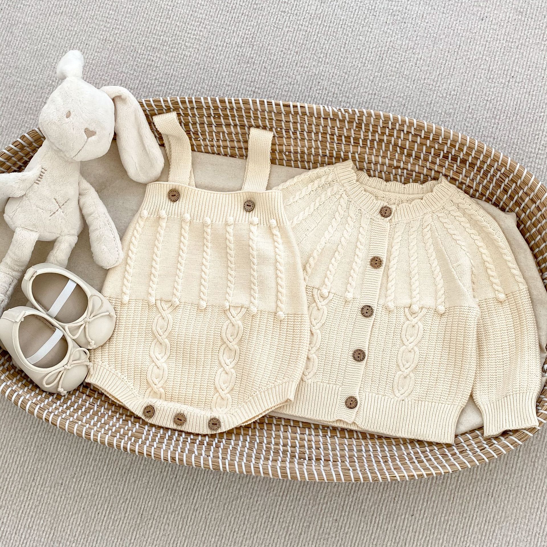 秋冬新生児女の子服セット長袖無地ニットプルオーバートップ + パンツ子供ニット服セット