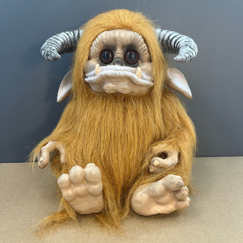 迷路のルード人形大きな口牛ルードぬいぐるみラテックスおもちゃ大きな口モンスター動物ぬいぐるみ牛の角モンスター人形のおもちゃ