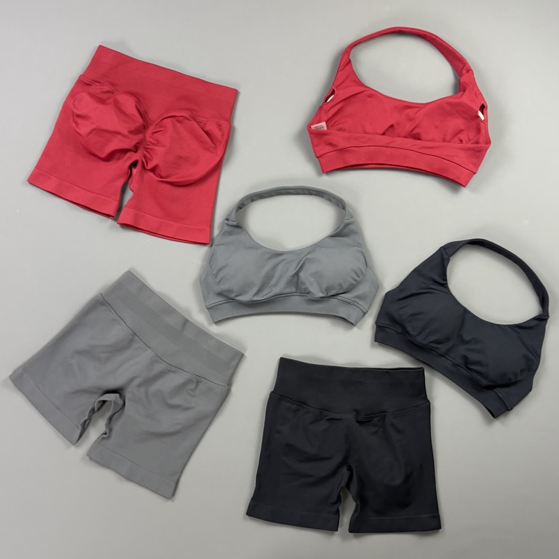 2 個ジムセット女性ホルターネックスポーツブラおなかコントロールリブショーツシームレスヨガスーツランニングワークアウトフィットネスセット