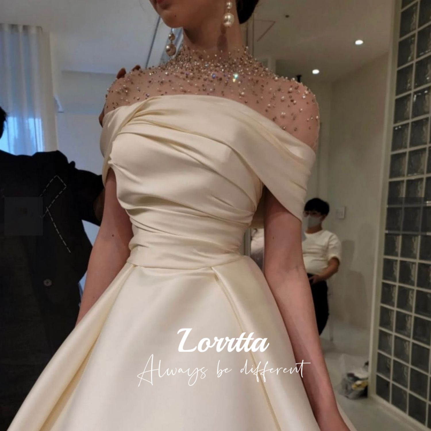 Lorrtta ハイネックの女性の A ラインドレスパーティーウェディングイブニングドレス高級サテン夜会服エレガントなウエディングドレスローブカスタマイズされた