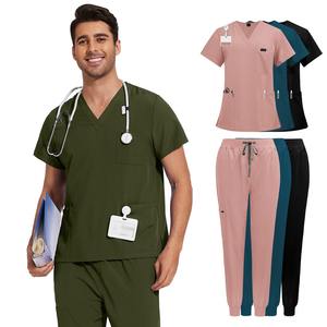 高品質な男性用ケア用作業服セット。4方向ストレッチ・抗菌・多ポケット仕様のジョギングウェアで、看護師や医師、病院・クリニックでの使用に適しています。
