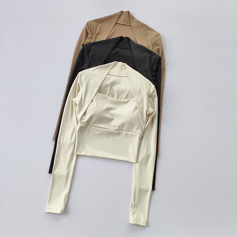 フィットネス胸クッションスポーツトップ女性長袖シャツプラスピード​​アップショートエレガントダンスヨガ服小さなウエストバンドジム