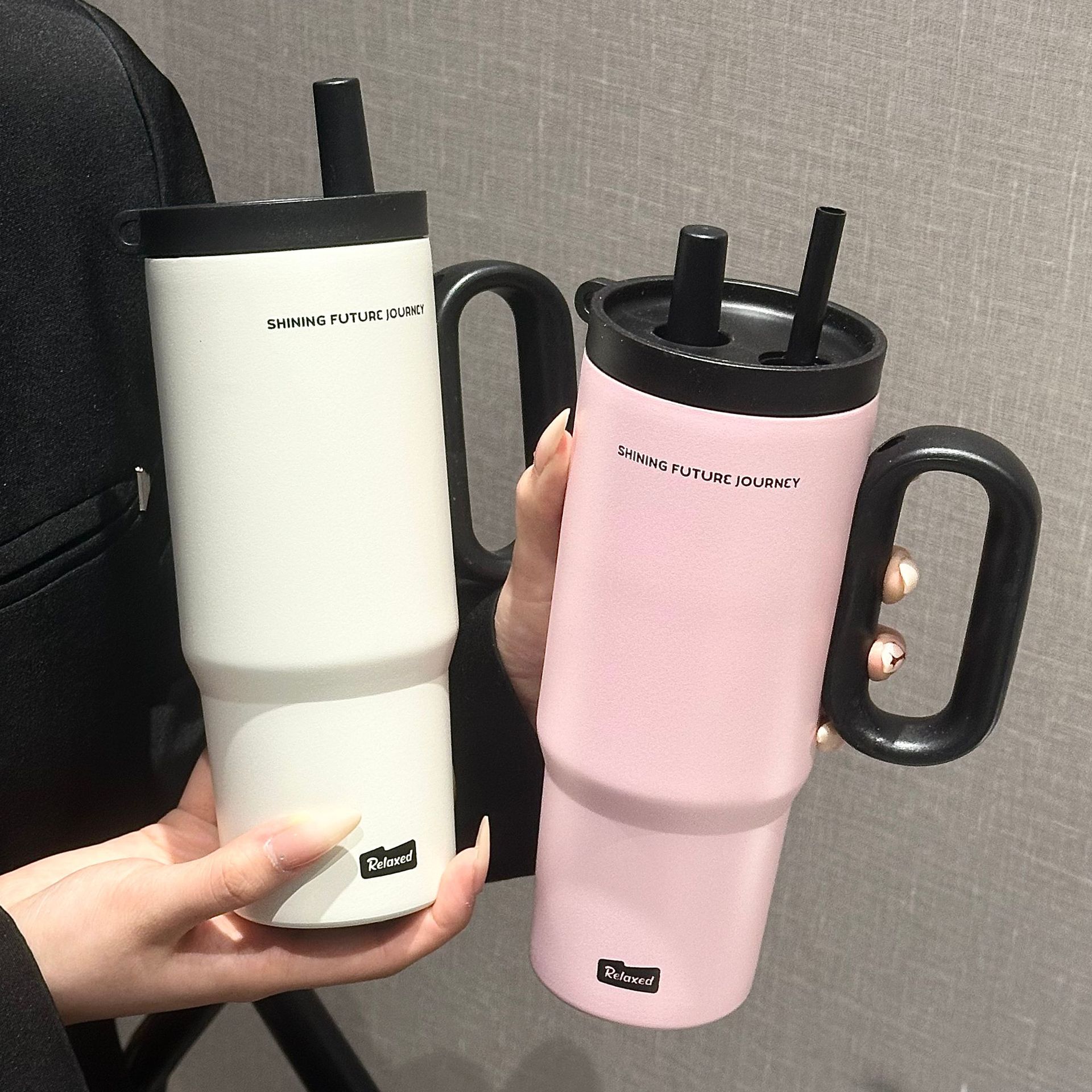 720ML ステンレス製魔法瓶カップ ストロー付き