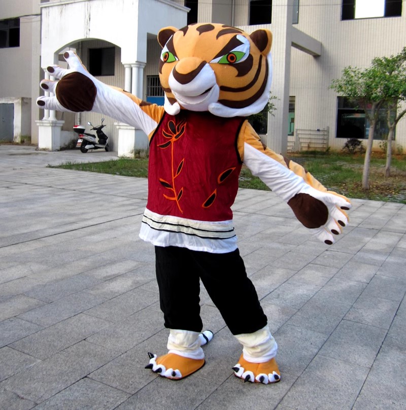 カンフータイガーマスコット衣装ハロウィンコスプレアニメ誕生日パーティーショー装飾小道具毛皮のようなクマのマスコット衣装着ぐるみ