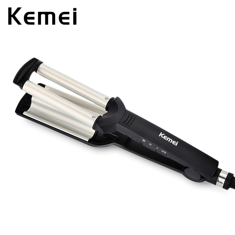 Kemei ヘアスタイラープロフェッショナルビッグウェーブヘアアイロンワンドセラミック 3 バレルエッグロールヘアカーラーウェーブアイロンボリュームスタイリングツール