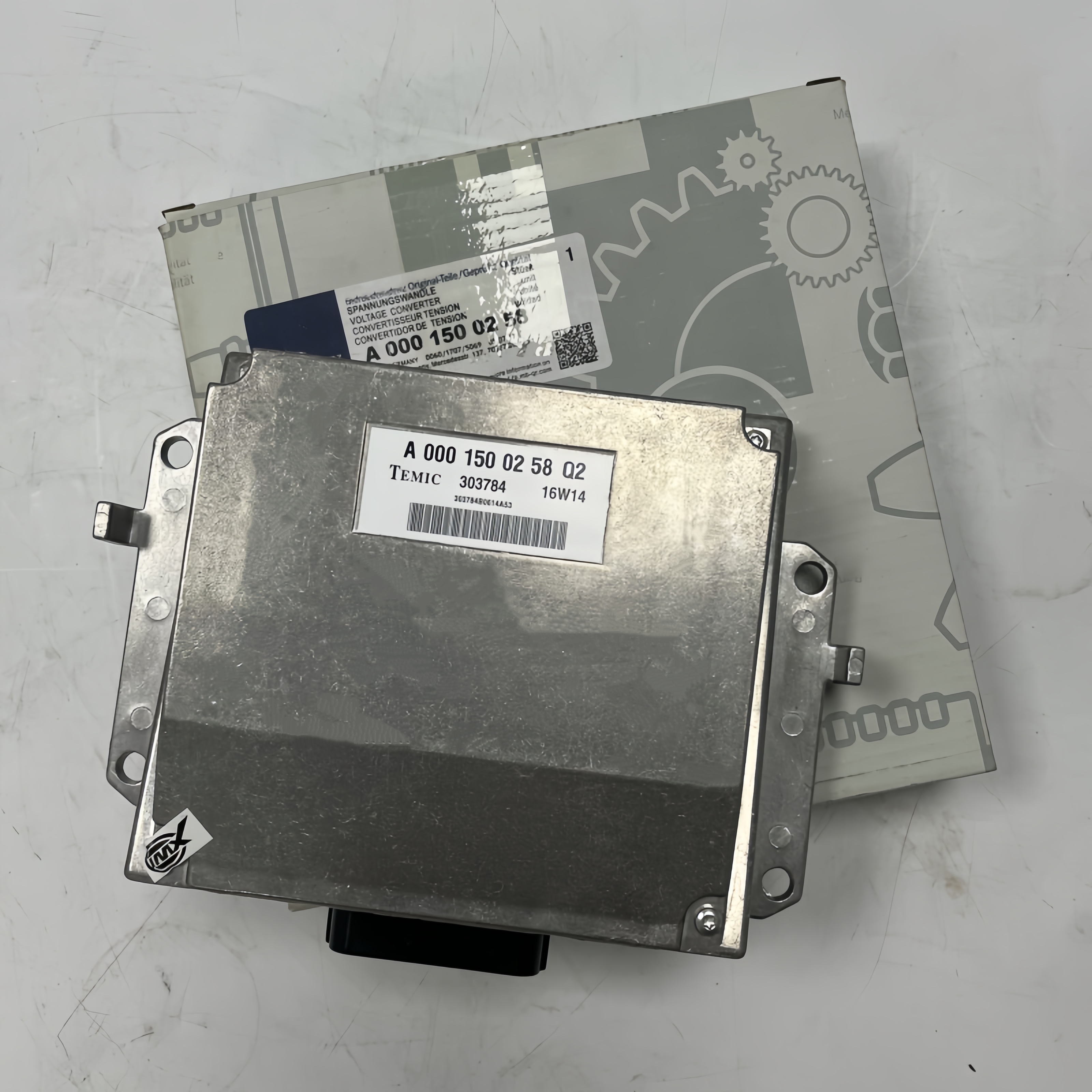 エンジンコントロールユニット A0001500258Q1 ECU ECM 電子コントローラモジュールコンピュータ PCM 303784 メルセデス · ベンツ W220 W221 S600