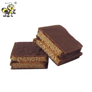 严格的食品质量水果草莓巧克力馅饼蛋糕