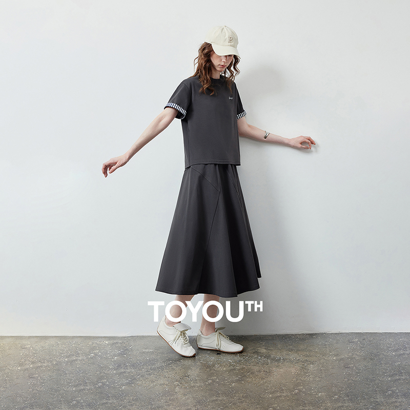 TOYOOUTH 女性ツーピースセット 2026 夏新綿チェック柄スプライシングルーズ Tシャツミディスカートチャコールグレートレンディな服装