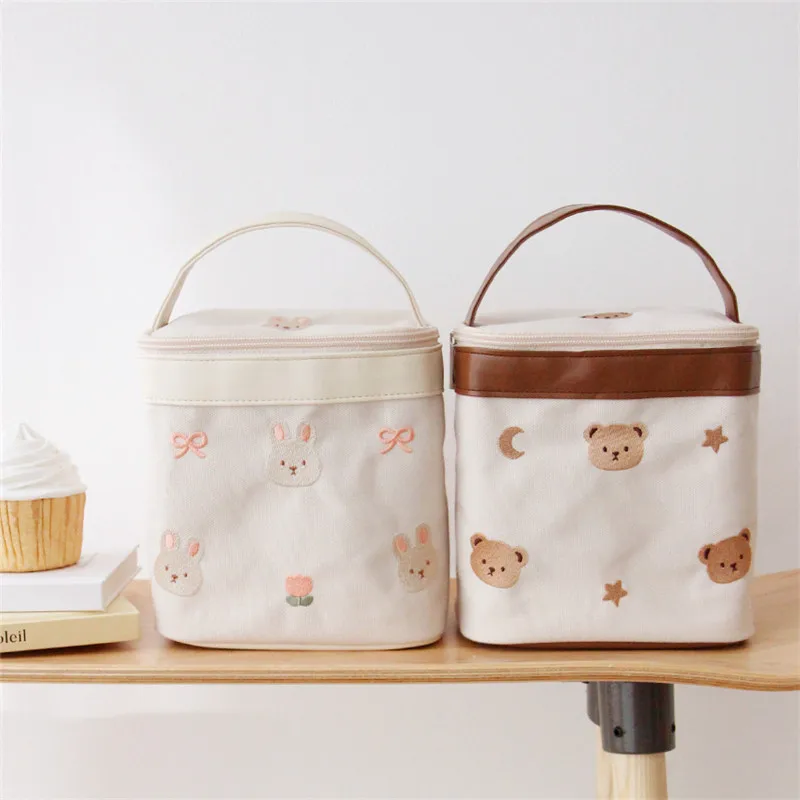 おむつバッグ防水クマ刺繍断熱ママバッグファッション食品保存袋多機能マザーベビーバッグ