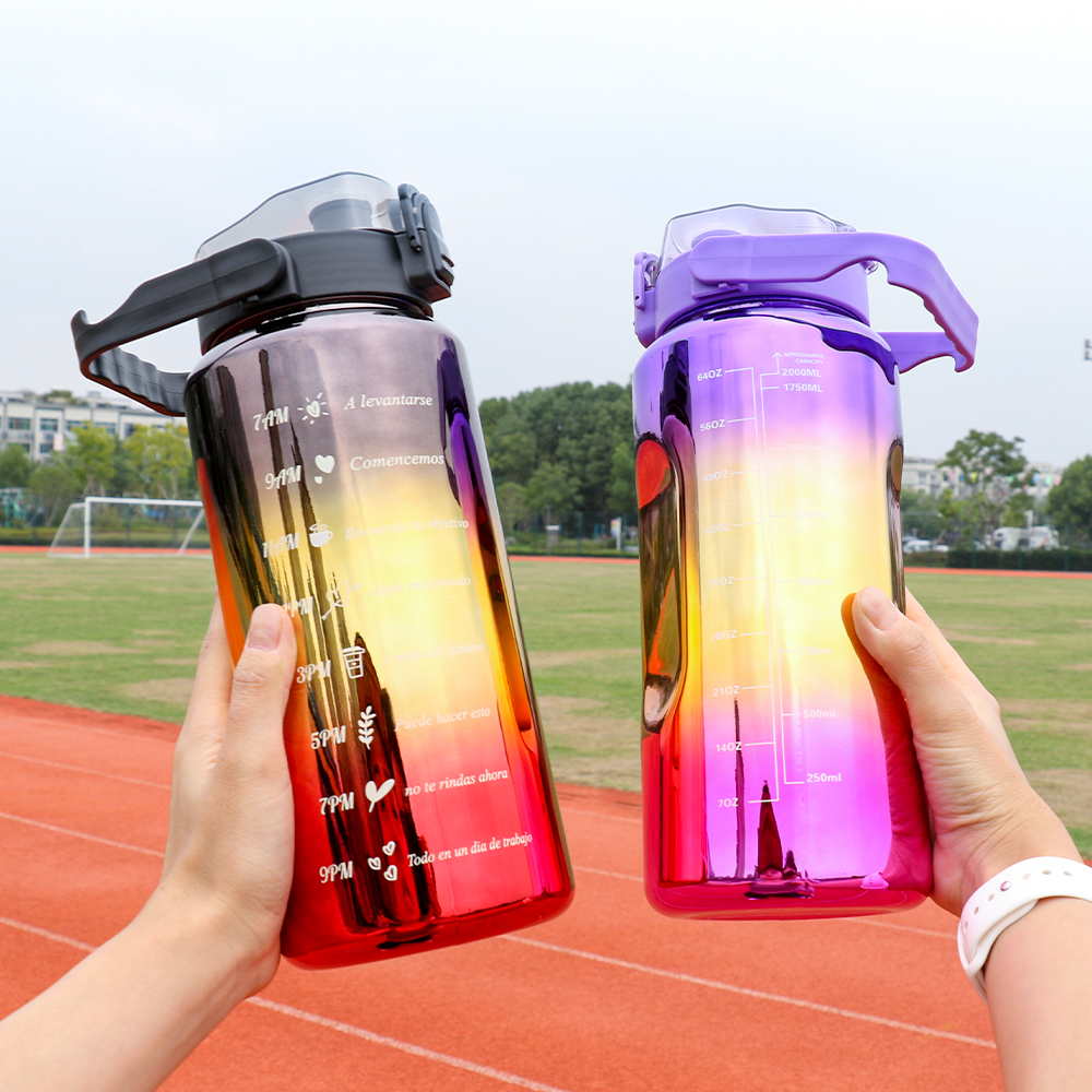 ストローとタイムマーカー付きの漏れ防止電気メッキ勾配スポーツウォーターボトル 3 個 - オフィス、学校、