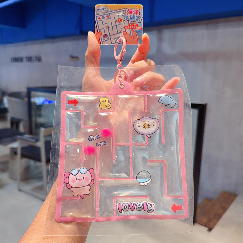 面白い迷路キーホルダー 抗ストレスキーボードキーホルダー バッグ用 かわいいバッグチャーム ハンギングペンダント バックパック用キーホルダー 키캡