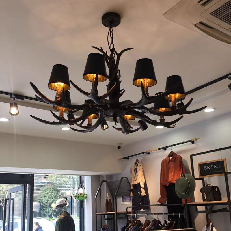ヴィンテージ素朴な LED 枝角シャンデリアレストラン樹脂ランプリビングルームの装飾黒布ランプ衣料品店の装飾ランプ