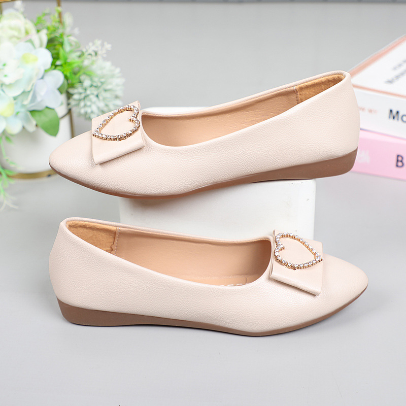 春秋オフィスパテントレザー女性フラットシューズバレエ金属バックル弓女性秋ガールバレリーナドレスポインテッドトゥスリップ