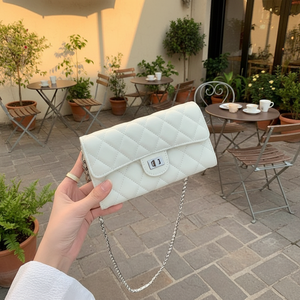 クラシックなシャネル風スマホポーチ・レディース財布・ミニバッグ・クロスボディバッグ・菱形チェック柄チェーン付きショルダーバッグ