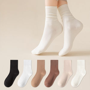 女性用シームレスミッドカーフソックス、薄手スタイル、夏用コットンソックス、無地、手縫い、柔らかいつま先、秋の着用に最適です。