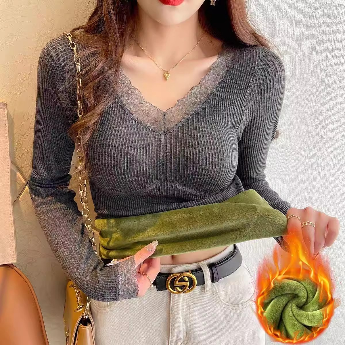 厚みのあるフリース女性のサーマル下着 V ネックウォームトップ胸パッド付きタイトベースシャツ二層ナイロン発熱