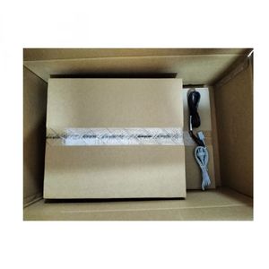 NetEngine 8000 M1D-Bルータータイプ：VPNおよびQoS機能を備えた高性能ネットワーク機器。