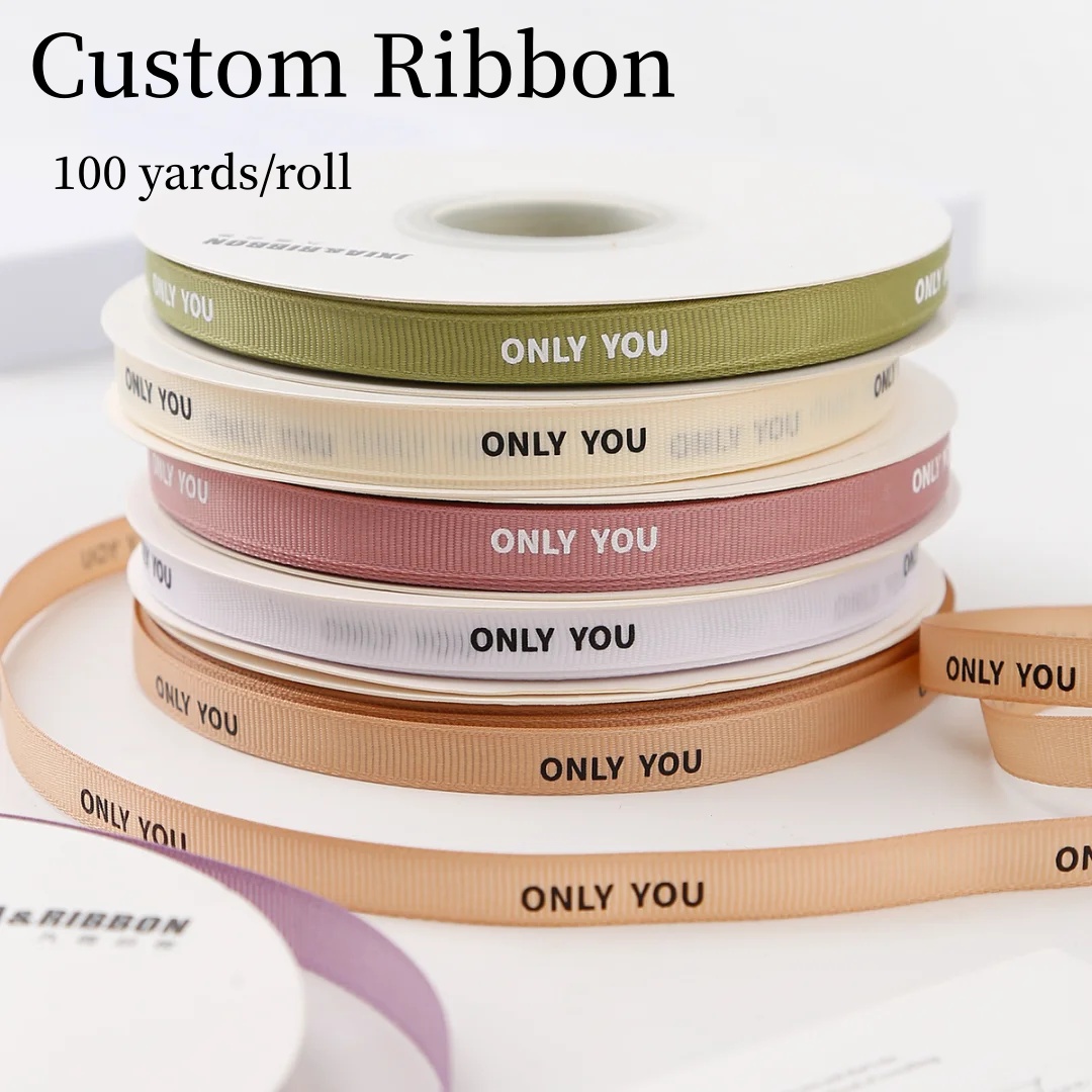 10 ロール/ロットカスタムロゴサテンリボン結婚式のギフト包装 DIY クラフト縫製パーティーの装飾ポリエステルシルクアクセサリー