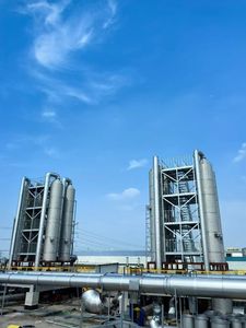 浄化塔設備は、工業用途に使用されるものです。