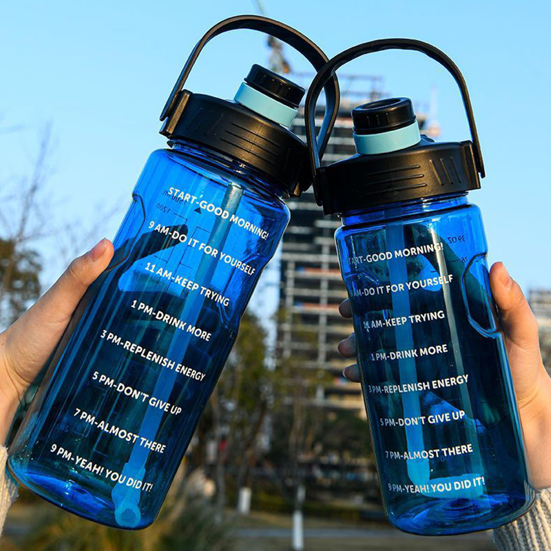 1.5 L/2L/3L ボトル入り大容量スポーツウォーターカップ漏れ防止ストロープラスチックとタイムスタンプ付き家庭用アウトドアスポーツ