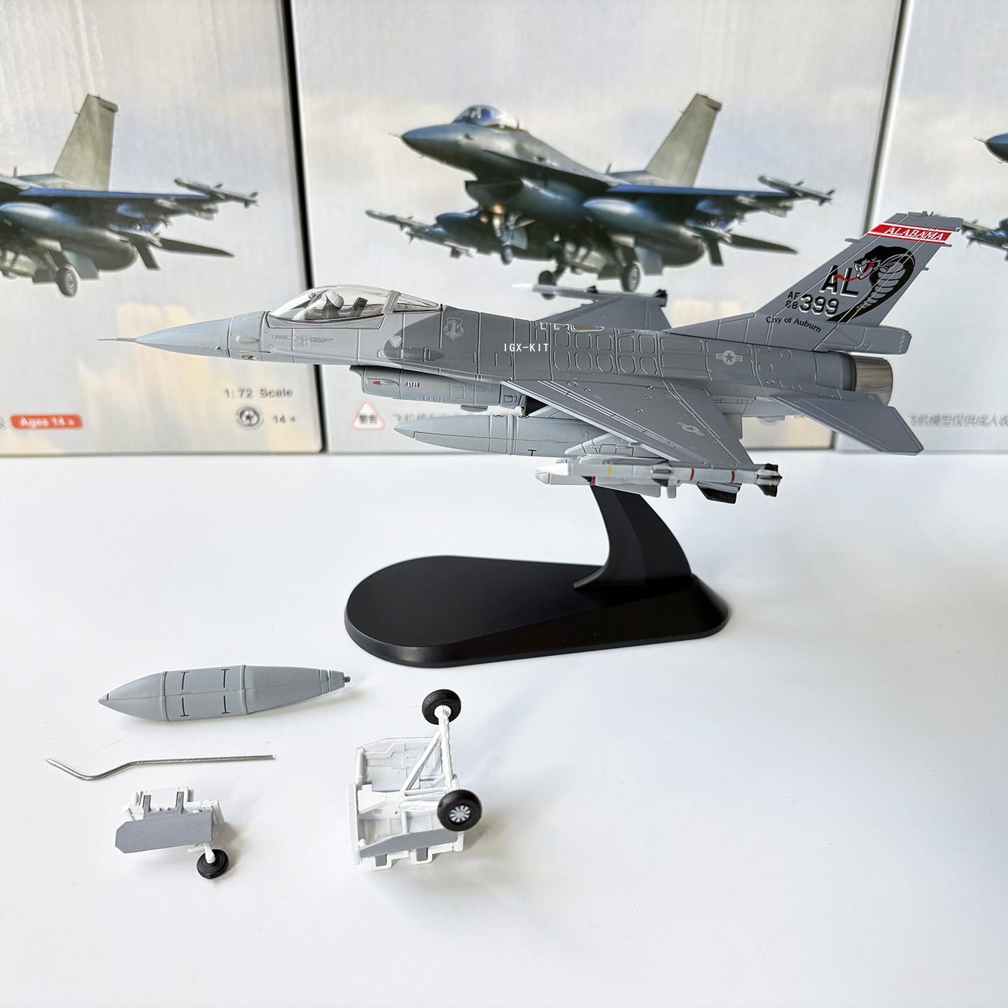 1/72 スケール米国 F-16C 戦闘機ガラガラヘビ飛行隊 F-16 ダイキャスト完成品軍用機モデルコレクションオーナメント