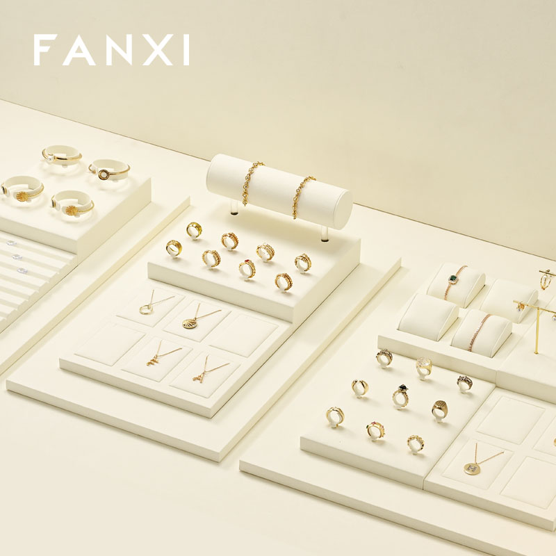 Oirlv オフホワイト ジュエリー ディスプレイ リング イヤリング ネックレス ペンダント ブレスレット バングル ジュエリー トレイ ベルベット ダイヤモンド ジェム トレイ オーガナイザー