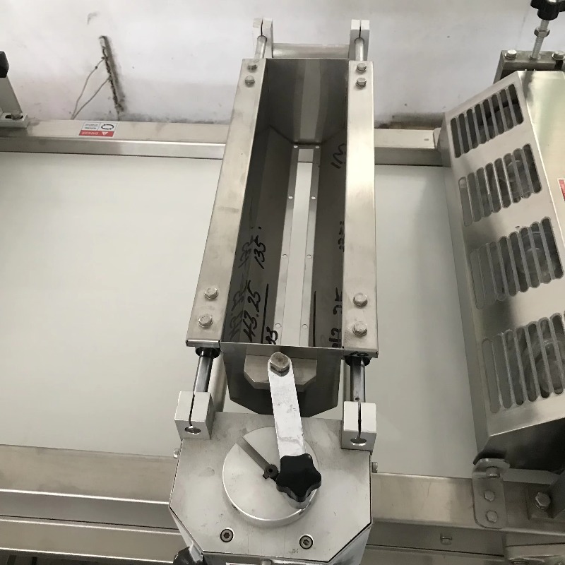 Fully Automatic Glazed High-Speed Donut Cutting Machine Adjustable Stainless Steel Large Industry for Sale
