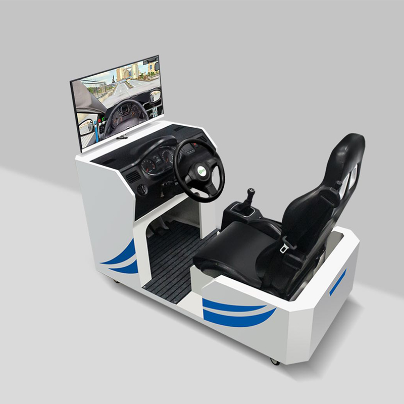 クラッチペダル付きプロフェッショナルマニュアルカートレーニングシステム 3 画面セットアップ自動車学校機器運転シミュレーター