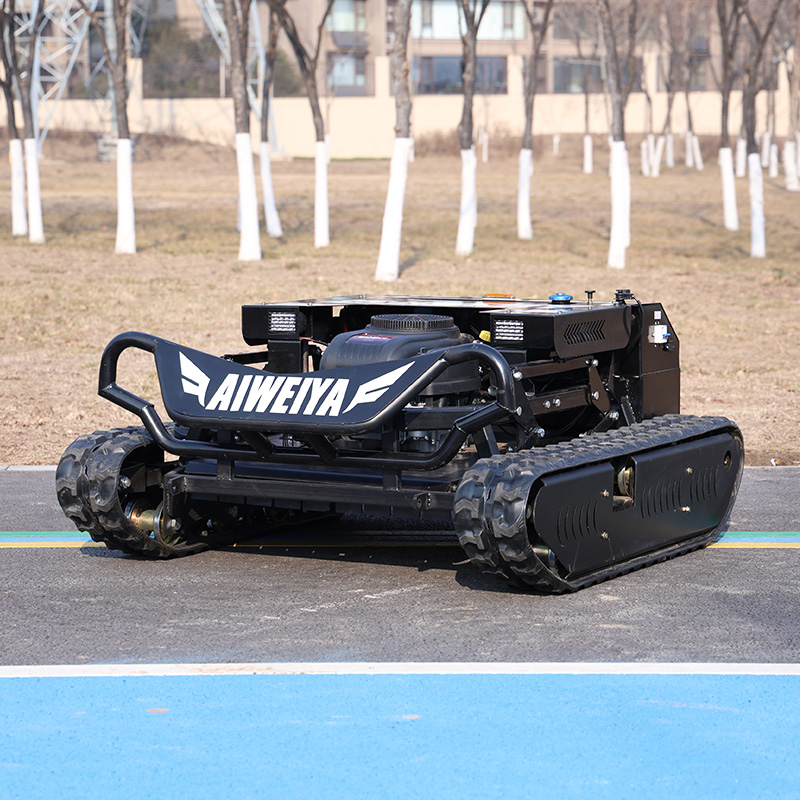 カスタマイズされたヴィラヤード全地形芝刈り機、追跡式遠隔制御ゼロ回転草破砕機、芝生管理機