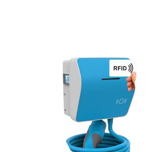 新発売の卸売用スマート22kW AC電気自動車充電スタンド（ポール型）、IP55、Type 2、GB規格、5mケーブル付き