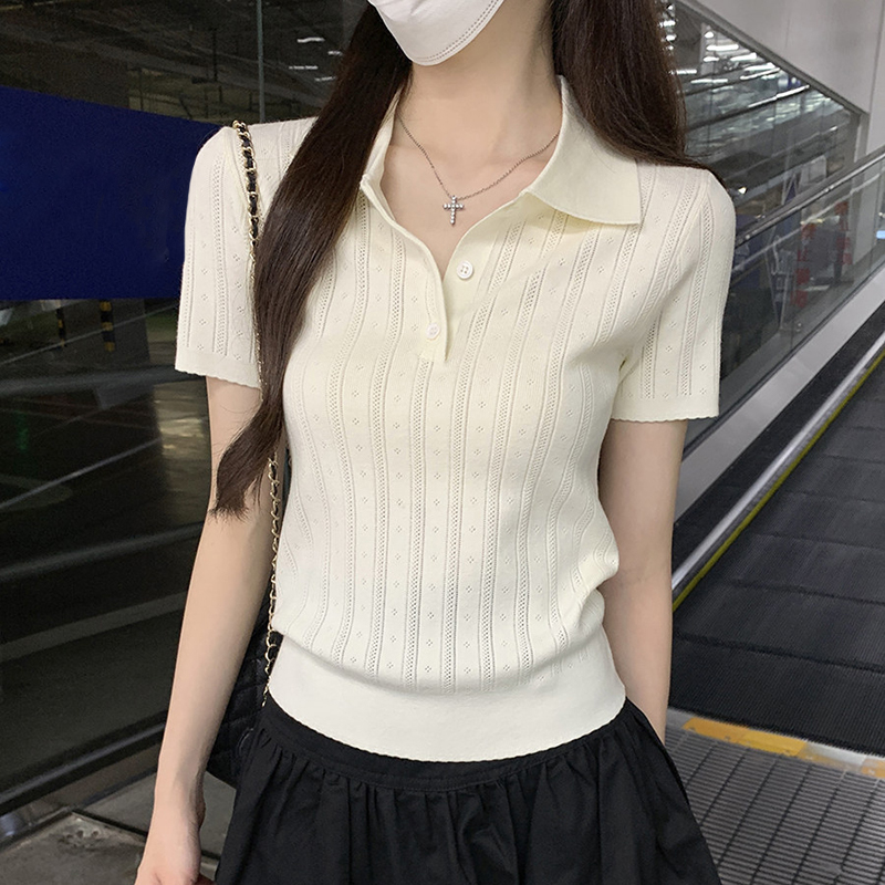 ソリッドカラーニットポロシャツ女性の夏の新プレッピースタイル半袖 Tシャツ女性中空アウトスリムフィットニット Tシャツトップ