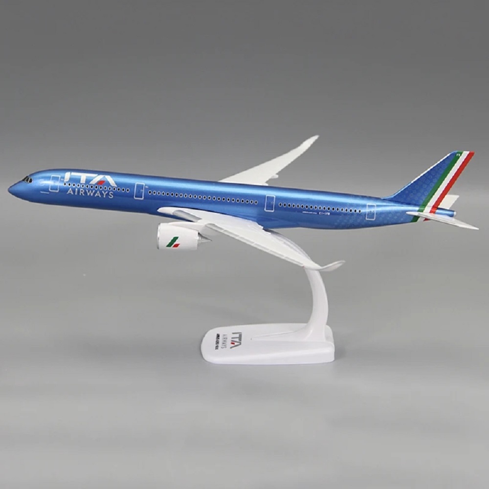 1/200 スケールおもちゃの飛行機 A350-900 イタリア ITA 航空会社航空機模型玩具飛行機プラスチック ABS 組立飛行機のおもちゃコレクション