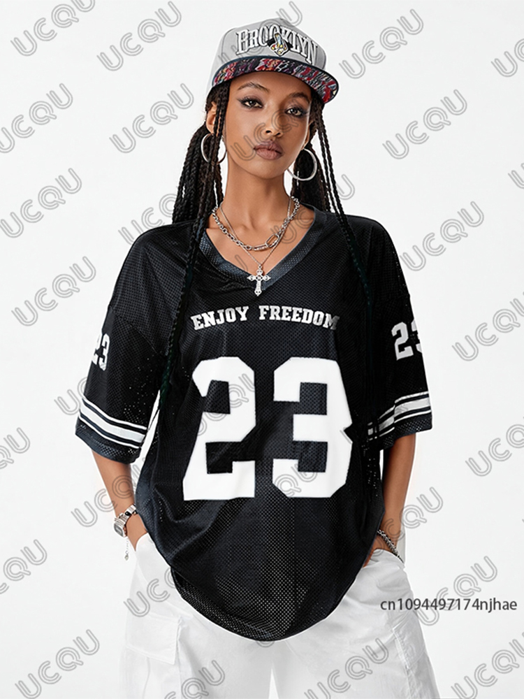 特大 Tシャツ女性のための V ネック半袖夏黒楽しむ自由 23 プリントカジュアルトップススポーツサッカージャージ Y2k Tシャツ