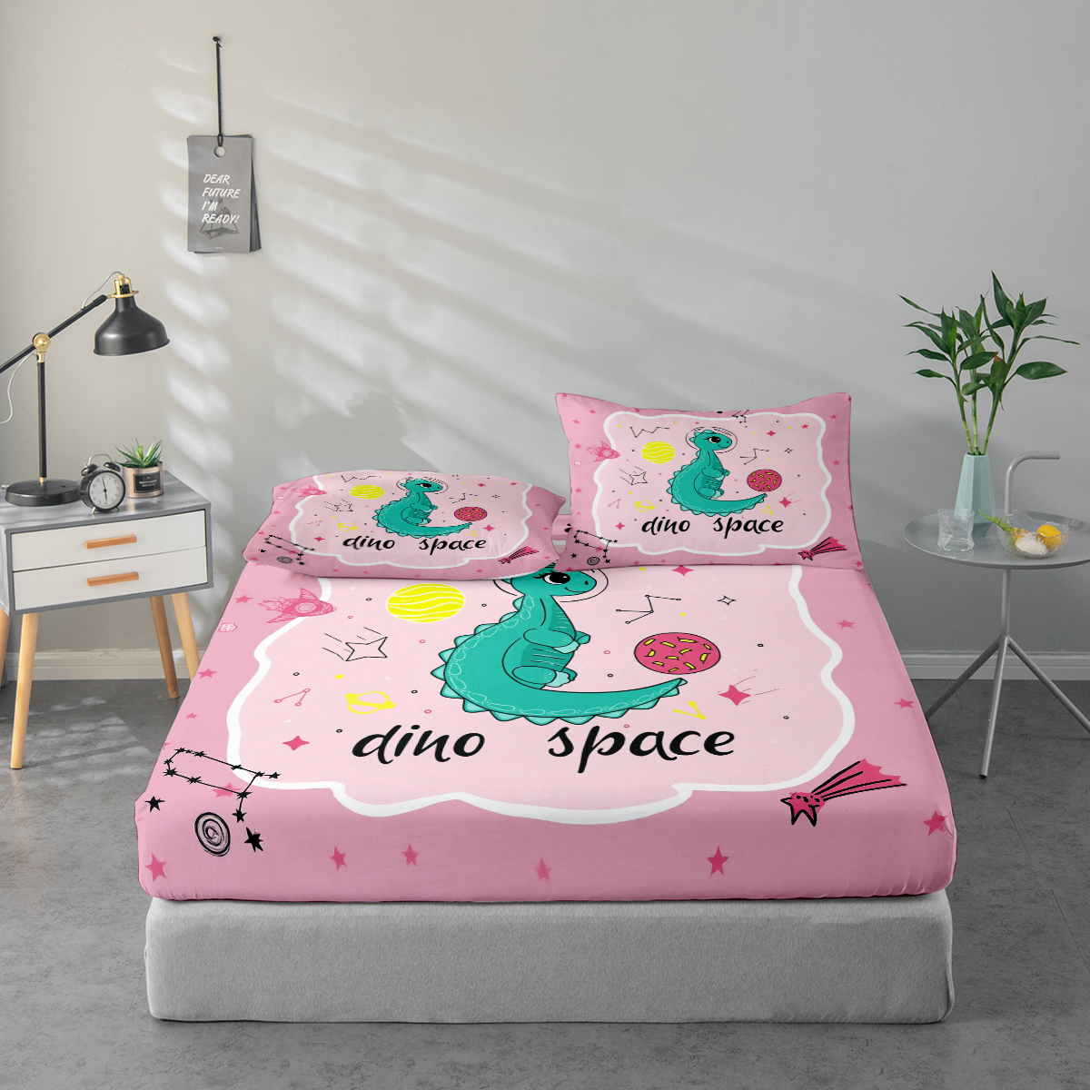 Dino Space プリントパターンベッドシーツセット、マットレスプロテクターと枕カバーの組み合わせ、高精細プリントベッドシーツセットには、ボックスシーツ 1 枚、枕カバー 1 枚または 2 枚が含まれます (60*100cm と 72*132cm は 1 枚です)