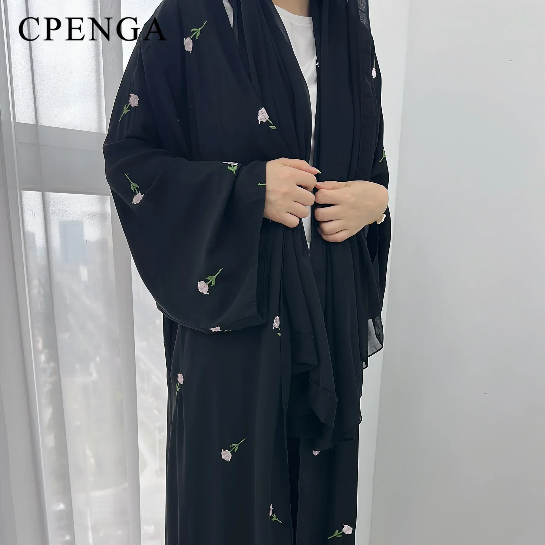 2024 花刺繍イスラム教徒控えめなカーディガン女性のためのイードドバイ着物アバヤドレス高級イスラムサウジトルコ無地服