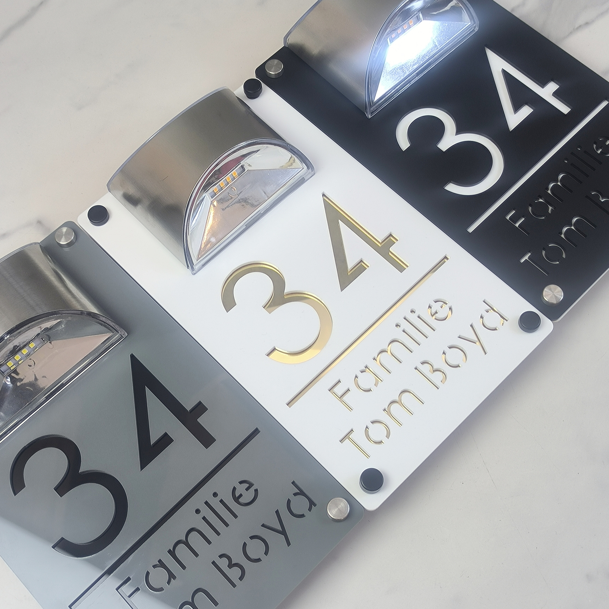 カスタムソーラー LED 家番号標識 3D アクリルドアプレートレーザー彫刻家族名プラーク屋外防水照明アドレス