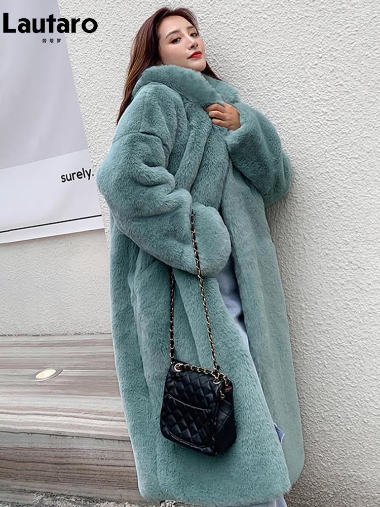 Lautaro 冬ロングルーズカジュアル防風ソフト厚く暖かいふわふわグリーンブラックフェイクファーコート女性フード付き毛皮のオーバーコート 2023