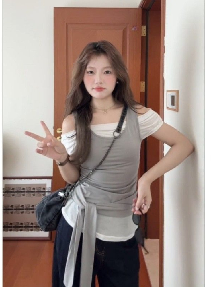 韓国ファッションコントラストカラースプライシングツーピースセット Y2k オフショルダーデザインパンク女性服原宿カジュアル Tシャツ