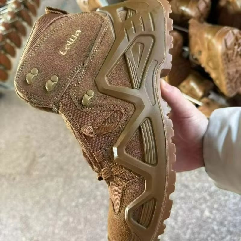 新しい高級ハイキングシューズ男の屋外ウォーキングシューズメンズプロフェッショナルメンズマウンテンハイキングシューズレースアップ男性靴ハイキング用