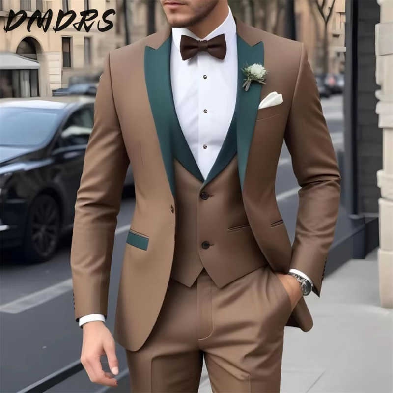 エレガントなブラウンメンズスーツジャケットパンツ 3 点セットクラシックビジネスメンズストライプスーツ新郎結婚式のバックルスーツ