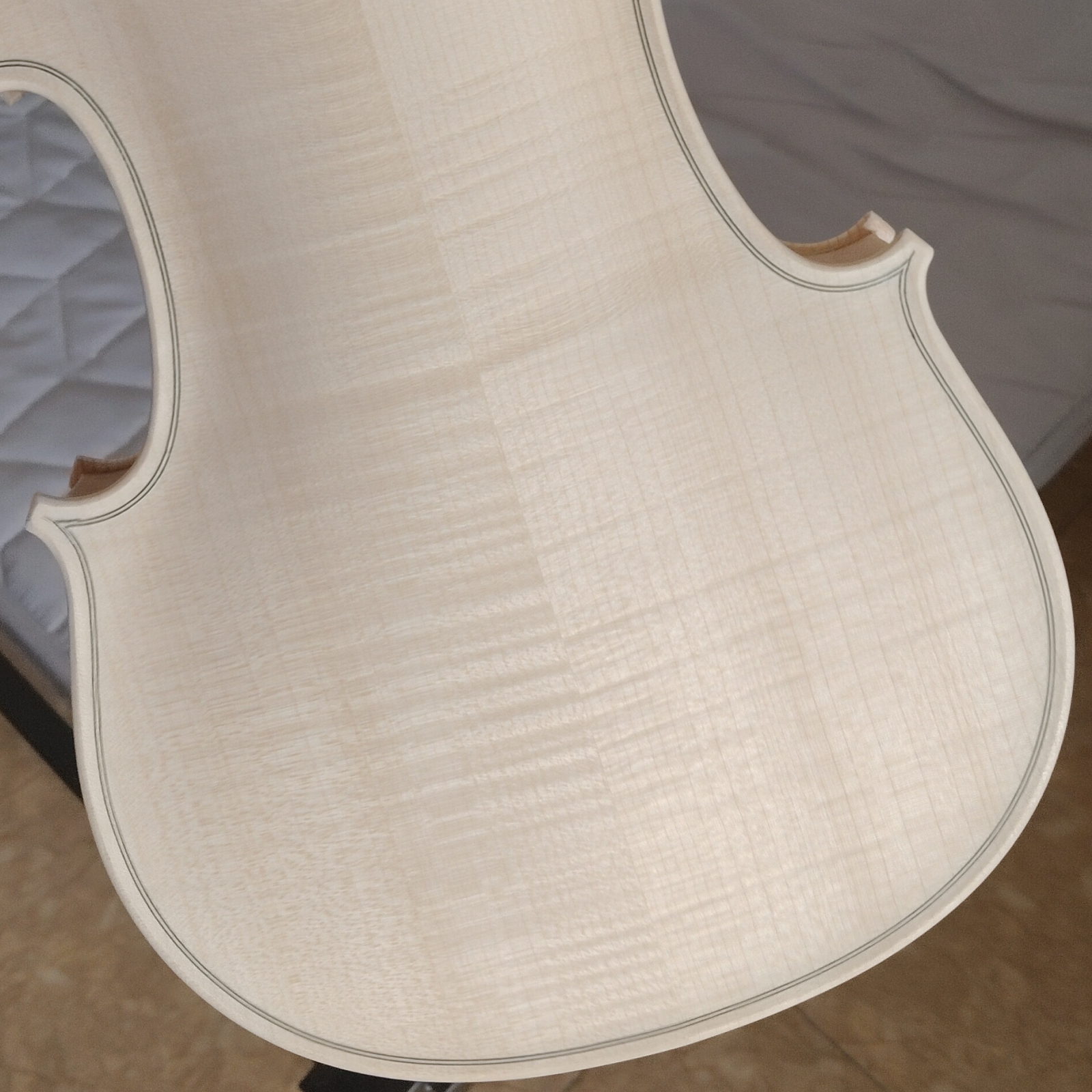 DIY ホワイトバイオリンボディ 4/4 未完成メープルスプルース手作りアコースティックバイオリンパーツ