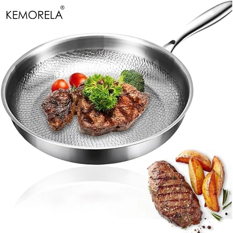 KEMORELA 純チタン調理器具は傷がつきにくくこびりつきにくく、均一に熱が伝わり、素早く調理・加熱するのに適しています。