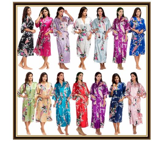 半袖ルーズスタイル女性日本の着物サテンシルクパジャマパジャマ孔雀スパ浴衣水着ローブ女性のロングドレス