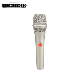 高音質有線コンデンサーマイク。スタジオ録音や会議での使用に適しています（デスクトップ型）