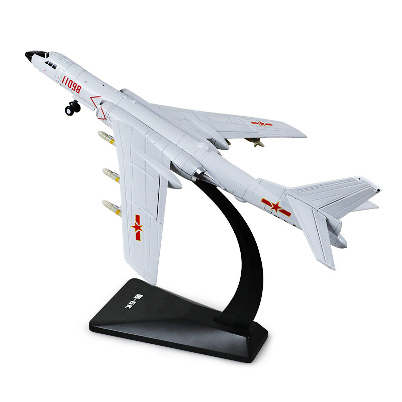 1:120 スケール合金戦略爆撃機空軍 H-6k 戦闘機モデルシミュレーション航空軍事記念品慣性タキシング