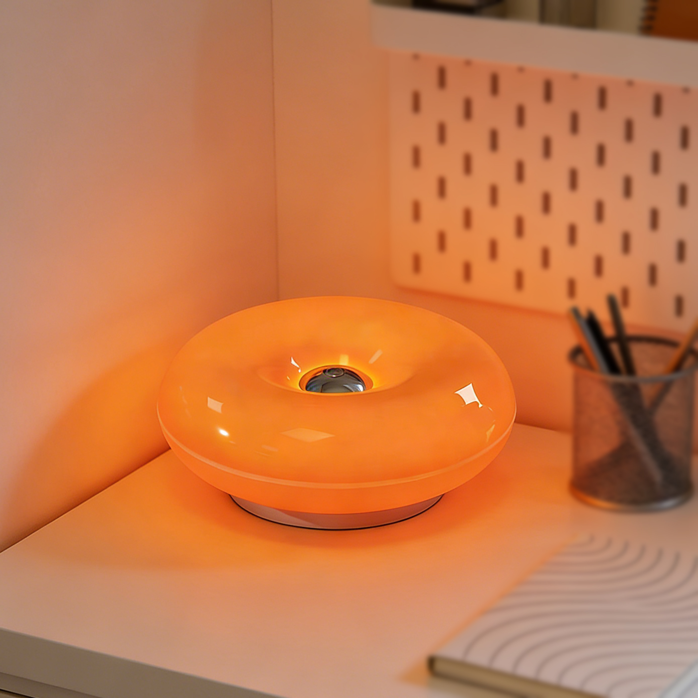 ドーナツ型 LED テーブルランプ、調光可能な暖かいアンビエントナイトライト、寝室、リビングルーム、家の装飾、クリエイティブギフト用