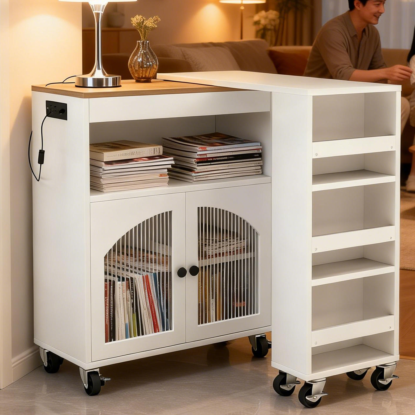 キャスター付きキッチンアイランド 拡張テーブル付き MDF ローリングキッチン収納カート LEDライト付き 電源コンセント付き 溝付きガラスドア2つ