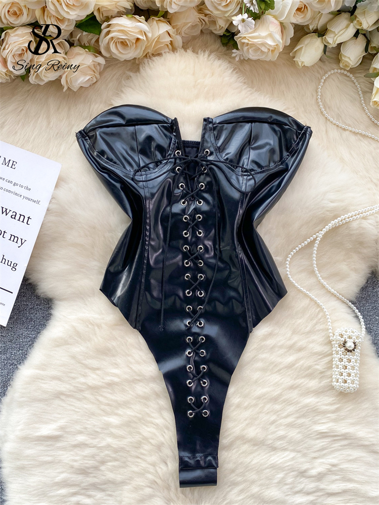 SINGREINY セクシーな Pu レザーストラップレスボディスーツ女性 Corss 包帯背中の開いたスリムアメリカンレトロストリートロンパース夏 & ジャンプスーツ