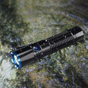 2024 超高輝度 2000mm 高ルーメン タクティカル ポータブル懐中電灯、充電式、IPX5 防水、マルチモード懐中電灯